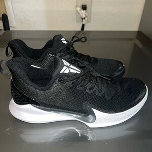 Nike Kobe Mamba Focus Size 8.5M/10W used once .